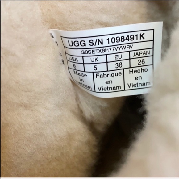 UGG Classic Short II Glitter Women’s Boots Size 6 - Picture 8 of 10